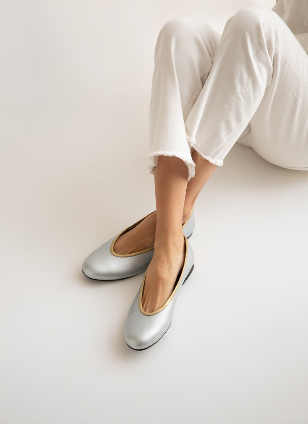 Silver Lambskin Vevi Minimal Ballerinas