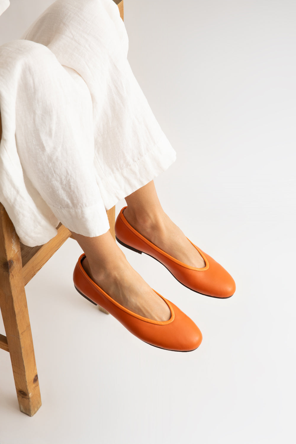 Tangerine Lambskin Vevi Minimal Ballerinas